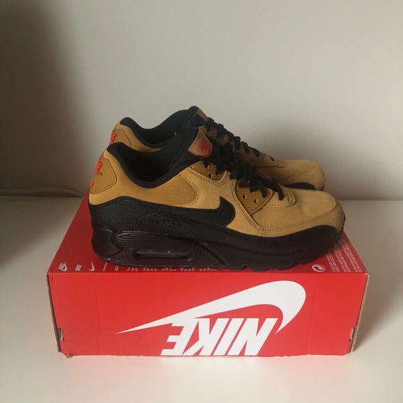 Nike Air Max 90 Essential - Picture 3 of 6